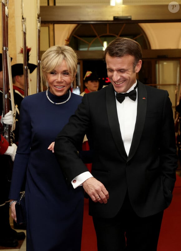 La première se présentant "journaliste indépendante" et la seconde en tant que "médium" ont été reconnues coupables de complicité de diffamation publique  d'après l'AFP.
Dîner d'état en l'honneur du président Emmanuel Macron et sa femme Brigitte Macron offert par le président de la Confédération suisse à Berne le 15 novembre 2023. © Dominique Jacovides / Bestimage 