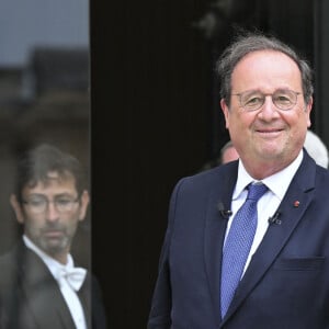 Arrivée de François Hollande, ancien président de la République et député de Corrèze, à l'Assemblée Nationale à Paris le 10 juillet 2024. © Michael Baucher / Panoramic / Bestimage 