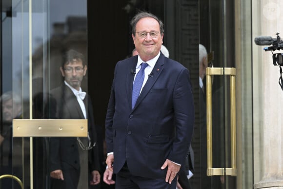 Arrivée de François Hollande, ancien président de la République et député de Corrèze, à l'Assemblée Nationale à Paris le 10 juillet 2024. © Michael Baucher / Panoramic / Bestimage 