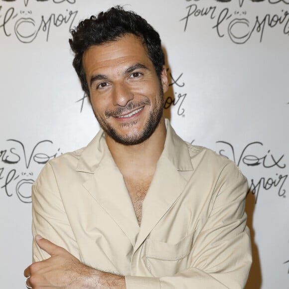 "C Amir" est une hommage à sa mère, décédée récemment
Le chanteur Amir au Photocall de la 10ème édition de la soirée "Leurs voix pour l'espoir" au profit de la recherche contre le cancer du pancréas (fondation ARCAD) à l'Olympia à Paris le 17 octobre 2022. © Marc Ausset-Lacroix / Perusseau / Bestimage 