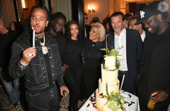 Kalash, Shay, Jennifer Boccara (directrice générale de l'hôtel Les Jardins du Faubourg), Olivier Rouleau (propriétaire de l'hôtel Les Jardins du Faubourg), Dinos - L'hôtel Les Jardins du Faubourg célèbre ses 5 ans à Paris le 16 septembre 2024. © Veeren/Bestimage