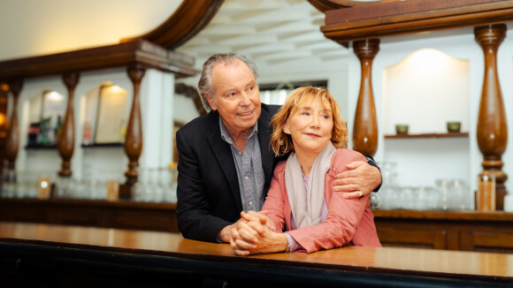 ON Y ÉTAIT Michel Leeb pas ménagé par Marie-Anne Chazel pour la première de Parle-moi d'amour, sa femme Béatrice témoin