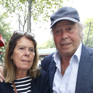 Exclusif - Michel Leeb et sa femme Béatrice - Mischa Aznavour invite les Amis de son père pour célébrer le 100 ème Anniversaire de la naissance de Charles Aznavour ; au restaurant " Gourmet des Ternes " à Paris, France, le 22 Mai 2024. © Bertrand Rindoff / Bestimage 