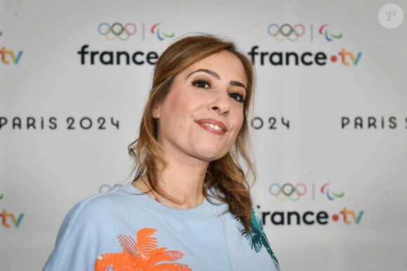 La journaliste française Léa Salamé pose pour un photocall avant la conférence de presse "Paris 2024" de France Télévision à Paris le 11 juin 2024. Photo par Firas Abdullah/ABACAPRESS.COM