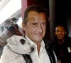 Le présentateur Christophe Dechavanne et son chien Adeck assistent à la conférence de presse annuelle de la chaîne de télévision française TF1 qui s'est tenue à l'Olympia Music Hall à Paris, France, le 29 août 2007. Photo par Giancarlo Gorassini/ABACAPRESS.COM