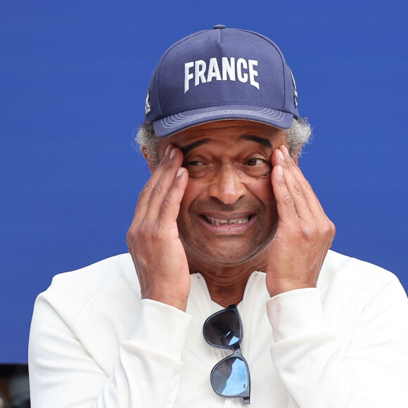 n'hésitant pas à partager leur étonnement avec lui. "Tous les potes sont là : "Putain mais Yan, t'es un dingue ?" Bah oui, mais ça vous le savez depuis le temps...",
Yannick Noah, coach de l'équipe de France paralympique de tennis fauteuil lors de la rencontre de tennis fauteuil entre S.Houdet et M.delaPuente en quart de finale des jeux paralympiques Paris 2024 le 4 septembre 2024. © Dominique Jacovides / Bestimage