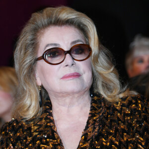 "Grâce à un talent exceptionnel, une carrière unique et une grâce intemporelle, Catherine Deneuve incarne l'essence même du septième art", indique le communiqué
 
Exclusif - Catherine Deneuve au "concerto pour la paix" de Omar Harfouch au théâtre des Champs-Elysées à Paris le 18 septembre 2024. © Rachid Bellak / Bestimage