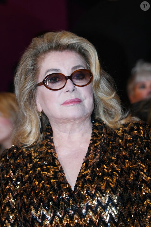 "Grâce à un talent exceptionnel, une carrière unique et une grâce intemporelle, Catherine Deneuve incarne l'essence même du septième art", indique le communiqué
 
Exclusif - Catherine Deneuve au "concerto pour la paix" de Omar Harfouch au théâtre des Champs-Elysées à Paris le 18 septembre 2024. © Rachid Bellak / Bestimage