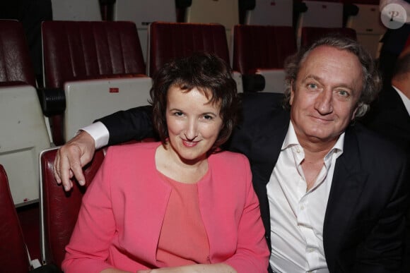 Elle est toutefois restée en bons termes avec lui
Anne Roumanoff et son mari Philippe Vaillant - Gala de l'IFRAD au Cirque D'Hiver à Paris.