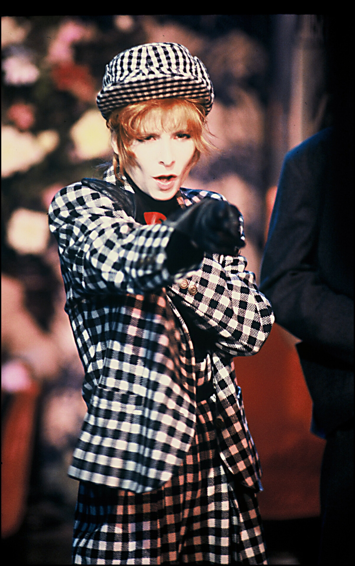 1274 Horloge sur vinyle peint a la main mylene farmer portrait d'apres