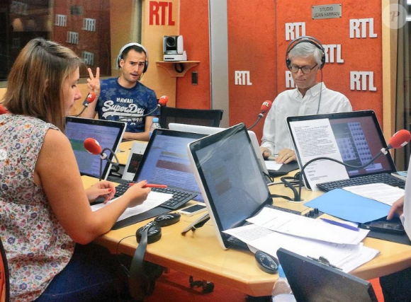 Il a présenté sa dernière chronique dimanche et il réjoint maintenant le milieu de la télévision !
Le journaliste Steven Bellery quitte RTL après 13 ans de bons services. Instagram