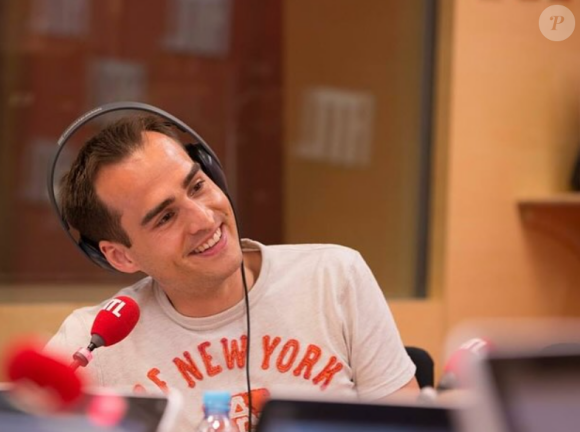 Steven Bellery a décidé à la place de se lancer un nouveau défi : celui de se faire une place dans le milieu de la télé désormais.
Le journaliste Steven Bellery quitte RTL après 13 ans de bons services. Instagram