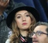 "Et voilà notre petit secret... qui se doutait ?", ajoute la femme de Lucas Digne
 
Tiziri Digne (femme de Lucas Digne) - People dans les tribunes du Stade de France lors du match de football amical France - Colombie à Saint-Denis le 23 mars 2018. © Cyril Moreau/Bestimage