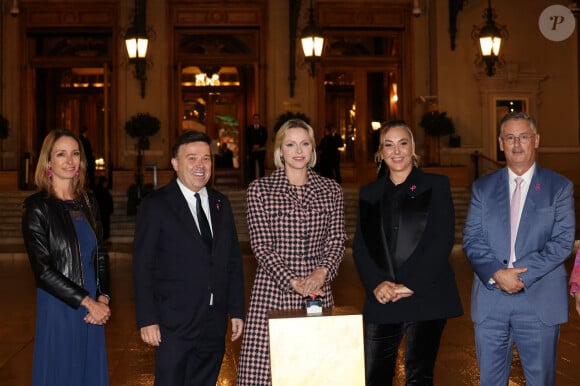 Stéphane Valeri, Président-Délégué de la Société des Bains de Mer, S.A.S. la Princesse Charlène, Natasha Frost-Savio, Présidente et fondatrice - S.A.S. la Princesse Charlène, Présidente d'Honneur de l'association Pink Ribbon, a procédé à l'illumination de la place du casino en rose à Monaco le 4 Octobre 2024. © Dominique Jacovides - Bruno Bebert / Bestimage 