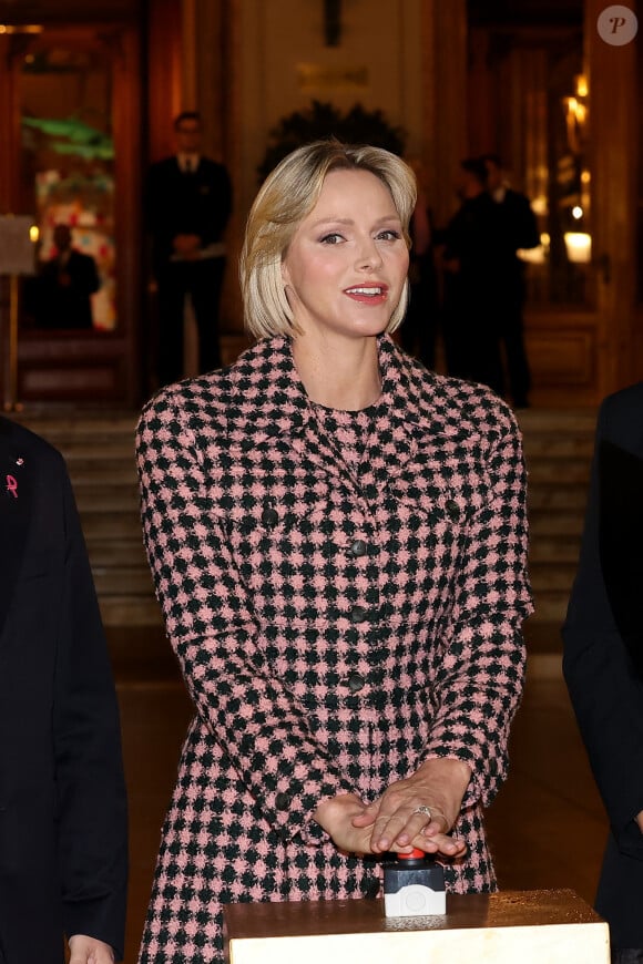 S.A.S. la Princesse Charlène de Monaco , Présidente d'Honneur de l'association Pink Ribbon, a procédé à l'illumination de la place du casino en rose à Monaco le 4 Octobre 2024. © Dominique Jacovides - Bruno Bebert / Bestimage 