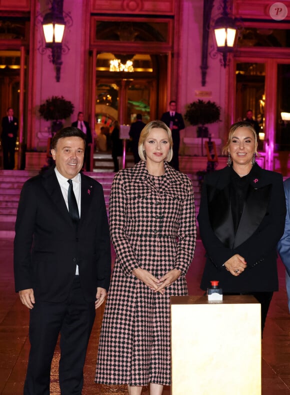 Stéphane Valeri, Président-Délégué de la Société des Bains de Mer, S.A.S. la Princesse Charlène, Natasha Frost-Savio, Présidente et fondatrice - S.A.S. la Princesse Charlène, Présidente d'Honneur de l'association Pink Ribbon, a procédé à l'illumination de la place du casino en rose à Monaco le 4 Octobre 2024. © Dominique Jacovides - Bruno Bebert / Bestimage 