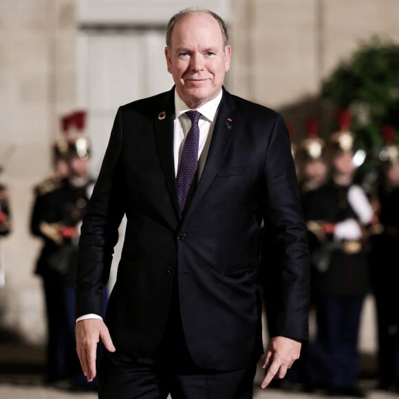 Le Prince Albert II de Monaco arrive au palais de l'Élysée pour un dîner offert aux chefs d'état et de gouvernement par le président de la république dans le cadre du XIXe Sommet de la Francophonie à Paris, le 4 octobre 2024. © Stéphane Lemouton / Bestimage 