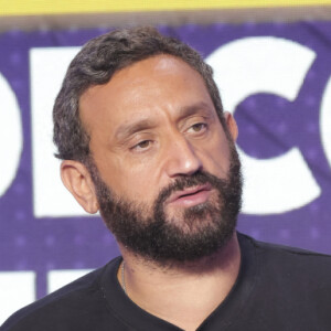 Exclusif - Cyril Hanouna sur le plateau de l'enregistrement de l'émission " Face à Hanouna " présentée par C.Hanouna et diffusée sur C8 le 05 octobre 2024, à Paris, France, le 3 octobre 2024. © Jack Tribeca/Bestimage 