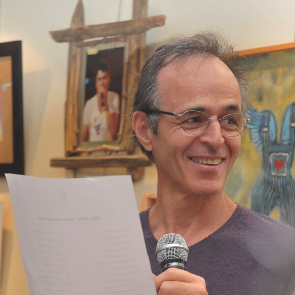 Jean-Jacques Goldman - Vente aux enchères à l'occasion du 20ème anniversaire du spectacle "Les Vendanges du Coeur" à Ouveillan, près de Narbonne (Aude) au profit des "Restos du Coeur" le 20 juillet 2014.