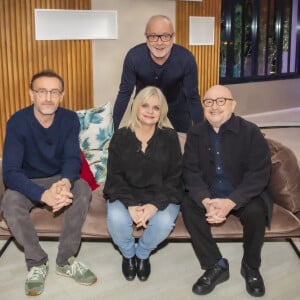 Exclusif - Jean-Paul Rouve, Olivier Baroux, Isabelle Nanty, Michel Blanc - Le casting du film "Les Tuche 4" lors de l'enregistrement de l'émission "C à vous" à Paris, diffusée en direct le 8 décembre sur France 5 © Jack Tribeca / Bestimage 