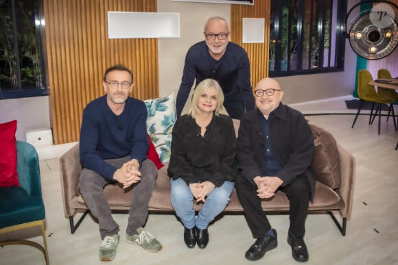 Exclusif - Jean-Paul Rouve, Olivier Baroux, Isabelle Nanty, Michel Blanc - Le casting du film "Les Tuche 4" lors de l'enregistrement de l'émission "C à vous" à Paris, diffusée en direct le 8 décembre sur France 5 © Jack Tribeca / Bestimage 