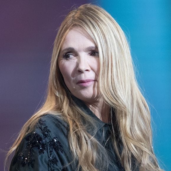C'est un départ qui suscite beaucoup de peine.
Exclusif - Hélène Rollès - Surprises - Enregistrement de l'émission "La Chanson secrète 10" diffusée sur TF1 © Jacovides-Moreau / Bestimage