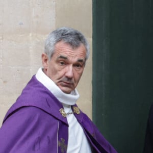 Rachida Dati arrive à la cérémonie d'enterrement de l'acteur français Michel Blanc à l'église Saint Eustache à Paris, France, le 10 octobre 2024. Il est décédé le 4 octobre à la suite d'une crise cardiaque consécutive à un choc anaphylactique. Michel Blanc était connu pour son rôle du célibataire maladroit Jean-Claude Dusse dans le film " Les Bronzés " de 1978. Photo par Nasser Berzane/ABACAPRESS.COM