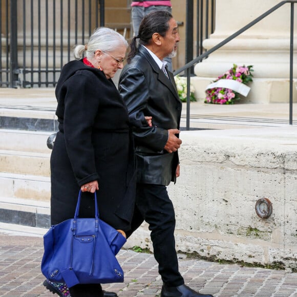 Lors de l'hommage rendu à Michel Blanc
Josiane Balasko et son mari George Aguilar - Obsèques de Michel Blanc en l'église Saint-Eustache à Paris, le 10 octobre 2024. © Moreau / Jacovides / Bestimage 