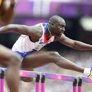 Et de sa passion pour le sport bien sûr
Le champion du monde du 110 m haies en 2005, Ladji Doucouré va participer à la dixième saison de l'émission "Danses avec les stars". © JB Autissier / Panoramic / Bestimage.