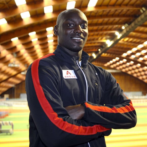 L'ancien champion d'athlétisme a été désigné comme nouveau professeur de sport pour les élèves.
Archives - Le champion du monde du 110 m haies, Ladji Doucouré va participer à la dixième saison de l'émission "Danses avec les stars". © JB Autissier / Panoramic / Bestimage.