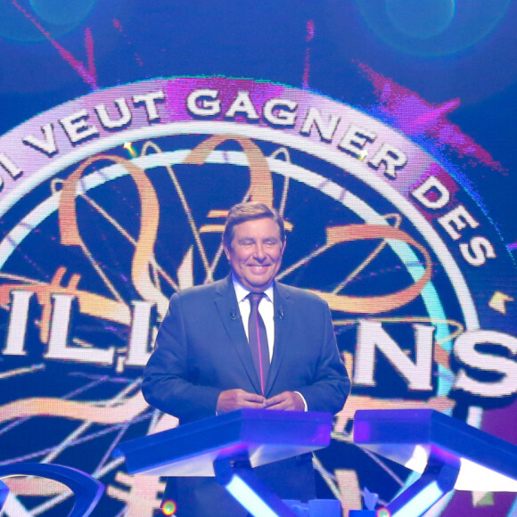 Exclusif - Jean-Pierre Foucault - Enregistrement à l'occasion des 15 ans de l'émission "Qui veut gagner des millions ?" sur TF1 au studio Carrère A de La Plaine Saint-Denis le 31 aout 2015. Cette année, "Qui veut gagner des millions ?" fête ses 15 ans. Le jeu avait fait son apparition le 3 juillet 2000 sur TF1. Pour fêter cet anniversaire, la chaîne fait appel à des champions de jeux télé, qui accompagneront des animateurs dans le but d'obtenir le maximum d'argent pour différentes associations.. A cette occasion, Jean-Pierre Foucault sera lui même soumis aux questions, par l'intermédiaire de Laurence Boccolini, qui tiendra le rôle de l'animatrice le temps d'un questionnaire. L'émission sera diffusée sur TF1 le samedi 5 septembre 2015.