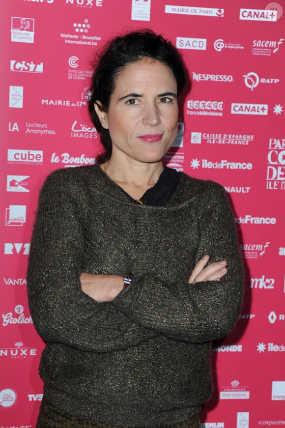 Mazarine Pingeot arrive à la cérémonie d'ouverture du festival Paris Courts Devant qui se tient au cinéma MK2 Bibliotheque, à Paris, France, le 29 novembre 2016. Photo par Mireille Ampilhac/ABACAPRESS.COM