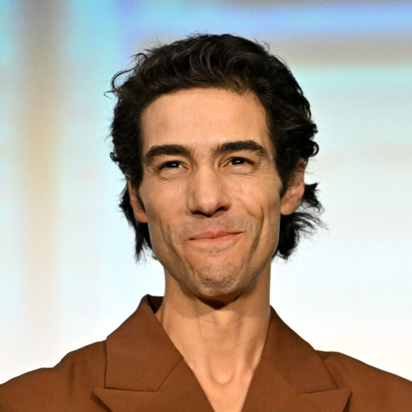 Tahar Rahim pour le film "Monsieur Aznavour" lors de la soirée de clôture de la 6ème édition du festival Cinéroman au cinéma Pathé Gare du Sud, à Nice, France, le 5 octobre 2024 © Bebert-Jacovides/Bestimage 