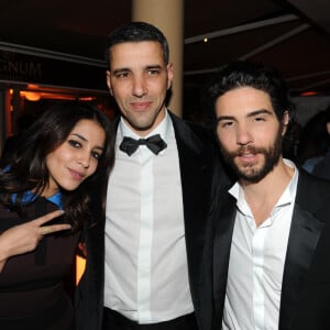 Exclusif - Leila Bekhti pose avec son mari Tahar Rahim accompagne de son frere Ahmed - Soiree Magnum pour le film "Le passe" lors du 66eme festival de Cannes le 17 mai 2013.