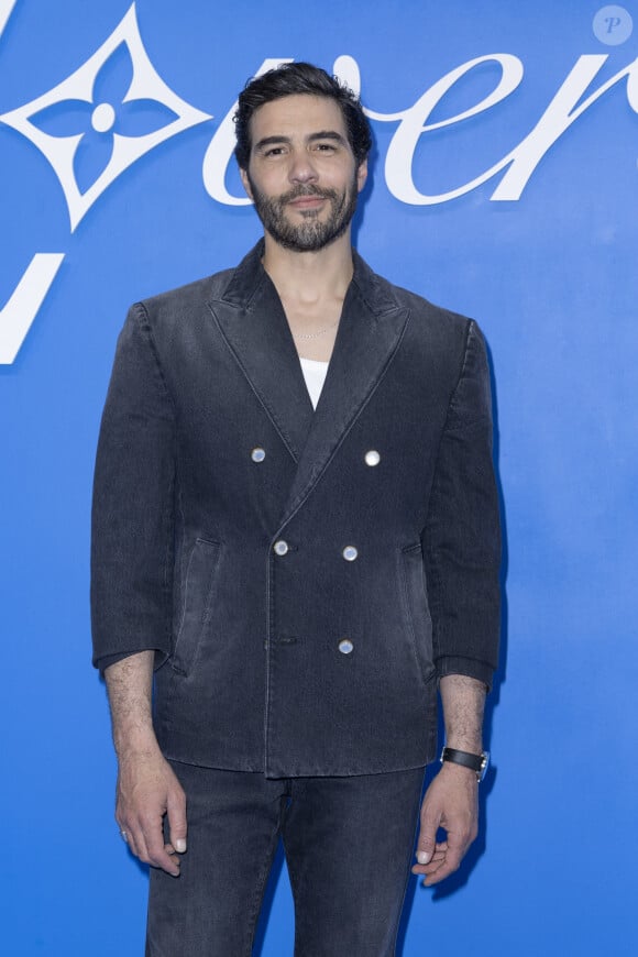 Tahar Rahim au photocall du défilé Homme Louis Vuitton Printemps/Été 2025 dans le cadre de la Fashion Week de Paris, France, le 18 juin 2024. © Olivier Borde/Bestimage 