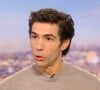 Un nouveau rôle qu'il a pris plaisir à jouer !
Tahar Rahim face à Audrey Crespo-Mara aux côtés de Grand Corps Malade sur le plateau du JT de TF1.