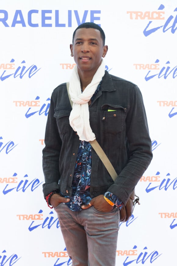 Il faut dire que son père n'autre autre que le chanteur de zouk Thierry Cham
Exclusif - Thierry Cham - Photocall du concert privé de Wyclef Jean à l'occasion de la sortie de son album évènement "Carnival 3" au centre culturel "La Place" à Paris, le 13 juin 2017. © Joséphine Royer/Bestimage