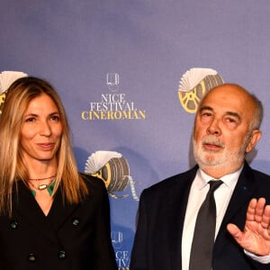 Gérard Jugnot et sa femme Patricia Campi lors de la quatrième soirée de la 3ème édition du Festival Cinéroman à Nice, France, le 23 octobre 2021. © Bruno Bebert/Bestimage 