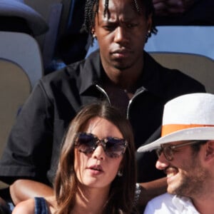 Thomas Hollande et sa femme Emilie Broussouloux - Célébrités dans les tribunes des Internationaux de France de tennis de Roland Garros 2024 à Paris le 7 juin 2024. © Jacovides-Moreau/Bestimage 