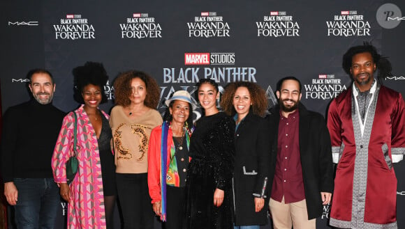 Julien Sibre , Amélia Ewu, Géraldine Asselin, Maïk Darah, Aurélie Konaté, Fily Keita, Elias Changuel et Asto Montcho - Avant-première du film "Black Panther: Wakanda Forever" au Grand Rex à Paris le 7 novembre 2022. © Coadic Guirec/Bestimage