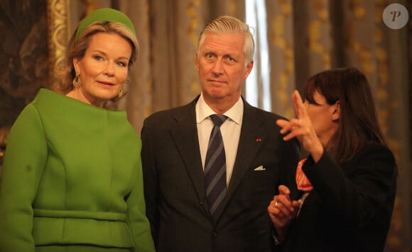 Le roi Philippe et la reine Mathilde de Belgique reçus par Anne Hidalgo, maire de Paris, lors de la visite du couple royal en France, le 15 octobre 2024. © Jonathan Rebboah / Panoramic / Bestimage 