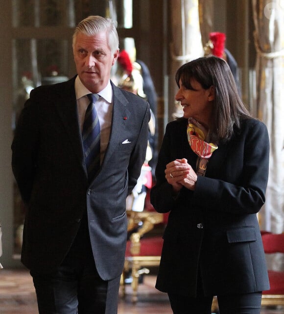 Le roi Philippe et la reine Mathilde de Belgique reçus par Anne Hidalgo, maire de Paris, lors de la visite du couple royal en France, le 15 octobre 2024. © Jonathan Rebboah / Panoramic / Bestimage 