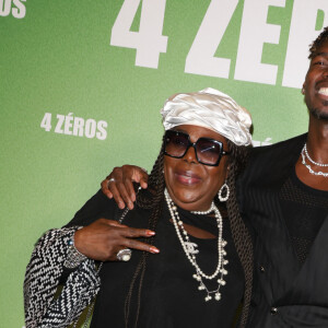 La mère de Paul Pogba, Yeo, se trouvait également au cinéma Pathé Palace à Paris
 
Yeo Pogba et son fils Paul Pogba - Avant-première du film "4 Zéros" au cinéma Pathé Palace à Paris le 15 octobre 2024. © Coadic Guirec/Bestimage