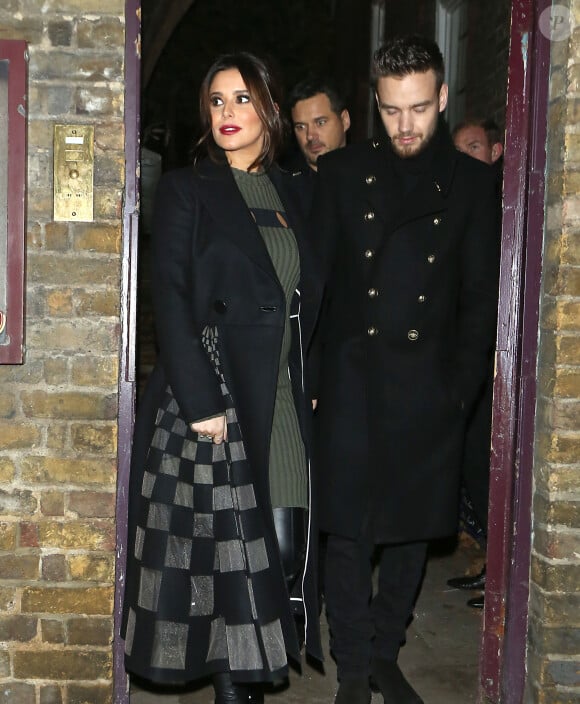 Cheryl Cole (Cheryl Fernandez-Versini) enceinte et son compagnon Liam Payne à la sortie de la chorale de Noël de l'église de St James à Londres. 29 November 2016