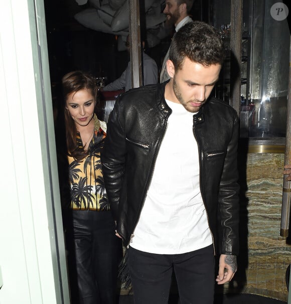 Cheryl Cole (ex Fernandez-Versini) à la sortie du restaurant Sexy Fish avec son petit-ami Liam Payne à Londres, le 12 avril 2016. 