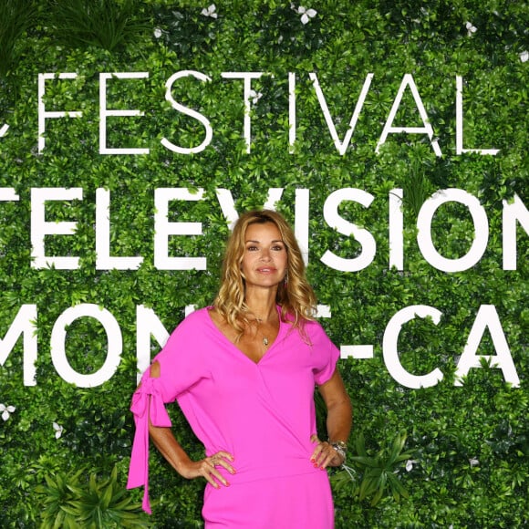 Ingrid Chauvin au photocall de la série "Demain nous appartient" lors du 60ème Festival de Télévision de Monte-Carlo au Grimaldi Forum à Monaco, le 19 juin 2021.