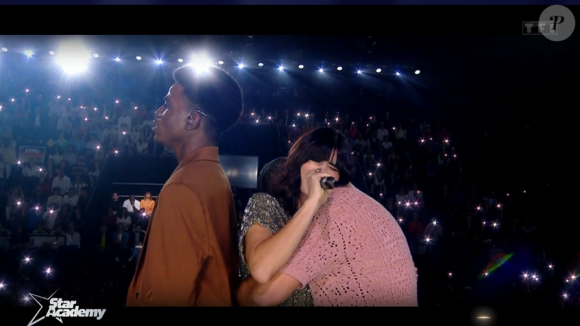 Franck et Marguerite reprennent "Les Feux d'artifice" de Calogero lors du prime de la "Star Academy 2024" du 19 octobre, sur TF1