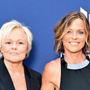 Muriel Robin et sa femme Anne Le Nen - 10ème édition du Gala de Charité de Patrick Mouratoglou à l'Académie Mouratoglou à Biot Sophia Antipolis, le 23 juin 2024.  © Bruno Bebert/Bestimage 