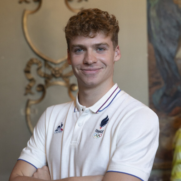 Léon Marchand - Les Toulousains ont accueilli avec ferveur les athlètes de la Ville rose et de ses alentours, après leur performance aux Jeux Olympiques de Paris 2024 sur la place du Capitole le 18 septembre 2024. © Frédéric Maligne/Bestimage 