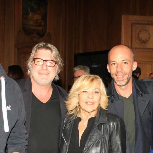 Exclusif - Yohan Khatir (réalisateur), Gérard Pont, Nicoletta, Alexandre Chappuis (fils de Nicoletta), Hervé Vilard, Jean-Christophe Molinier - Première du film documentaire "Nicoletta, la voix de la liberté" à la Scam à Paris. Le 26 septembre 2019